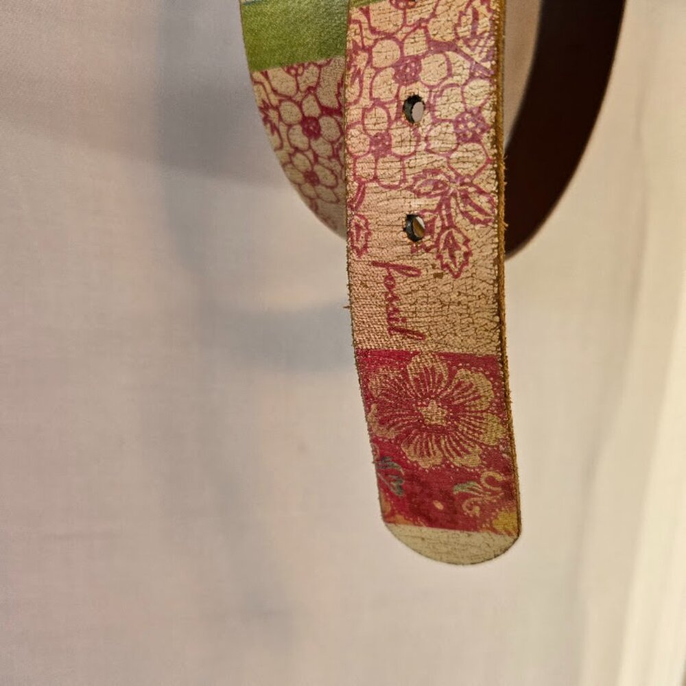 FOSSIL PATCHWORK LEATHER DESIGN FLORAL MULTI COLO… - image 2